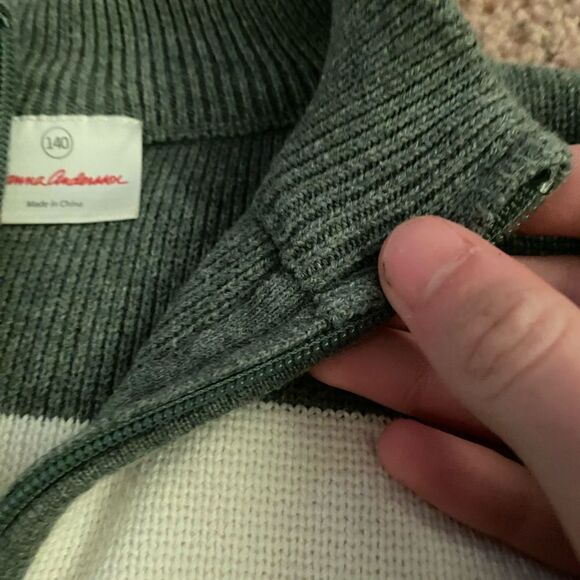 KIDS 8-10 HANNA ANDERSSON SWEATER - Picture 6 of 6